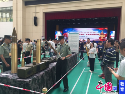 成都航院举办大型军事装备展览会，助力大学生国防素质提升